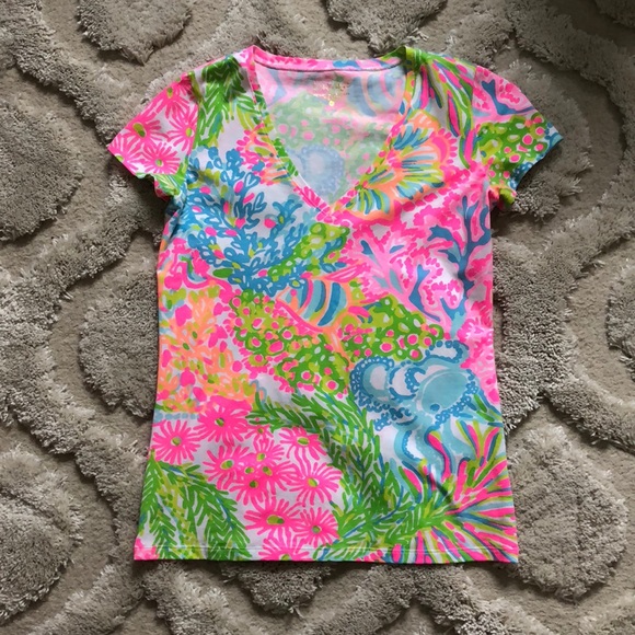 Lilly Pulitzer Tops - Lilly Pulitzer t-shirt